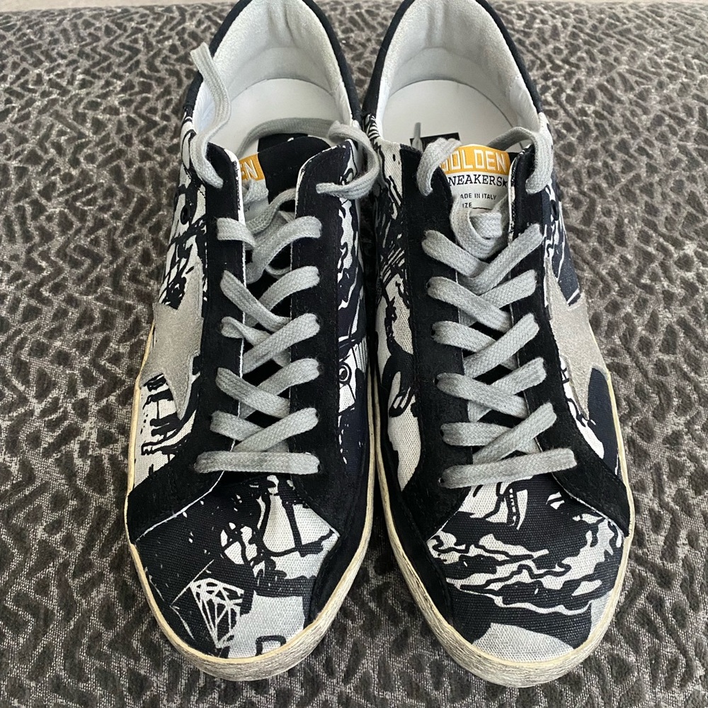 Golden Goose Black and White Sneakers - Picture 4 of 7